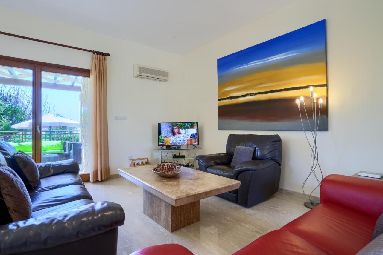 3 Bedroom Villa Madelini With Private Pool, Aphrodite Hills Resort Куклия Екстериор снимка