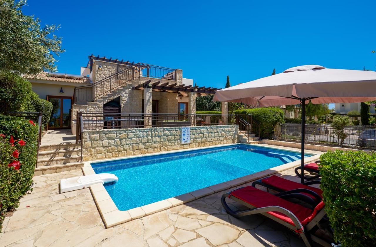 3 Bedroom Villa Madelini With Private Pool, Aphrodite Hills Resort Куклия Екстериор снимка