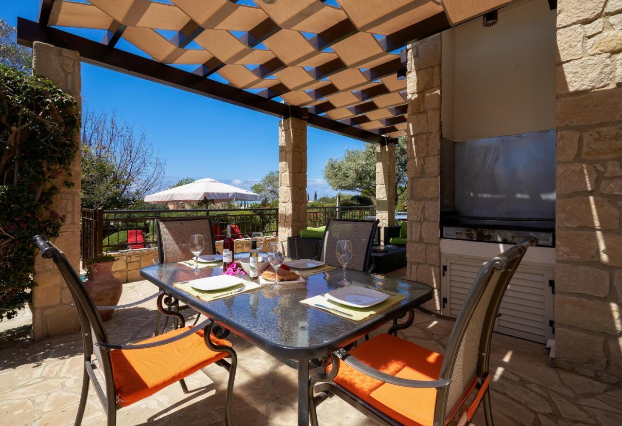3 Bedroom Villa Madelini With Private Pool, Aphrodite Hills Resort Куклия Екстериор снимка