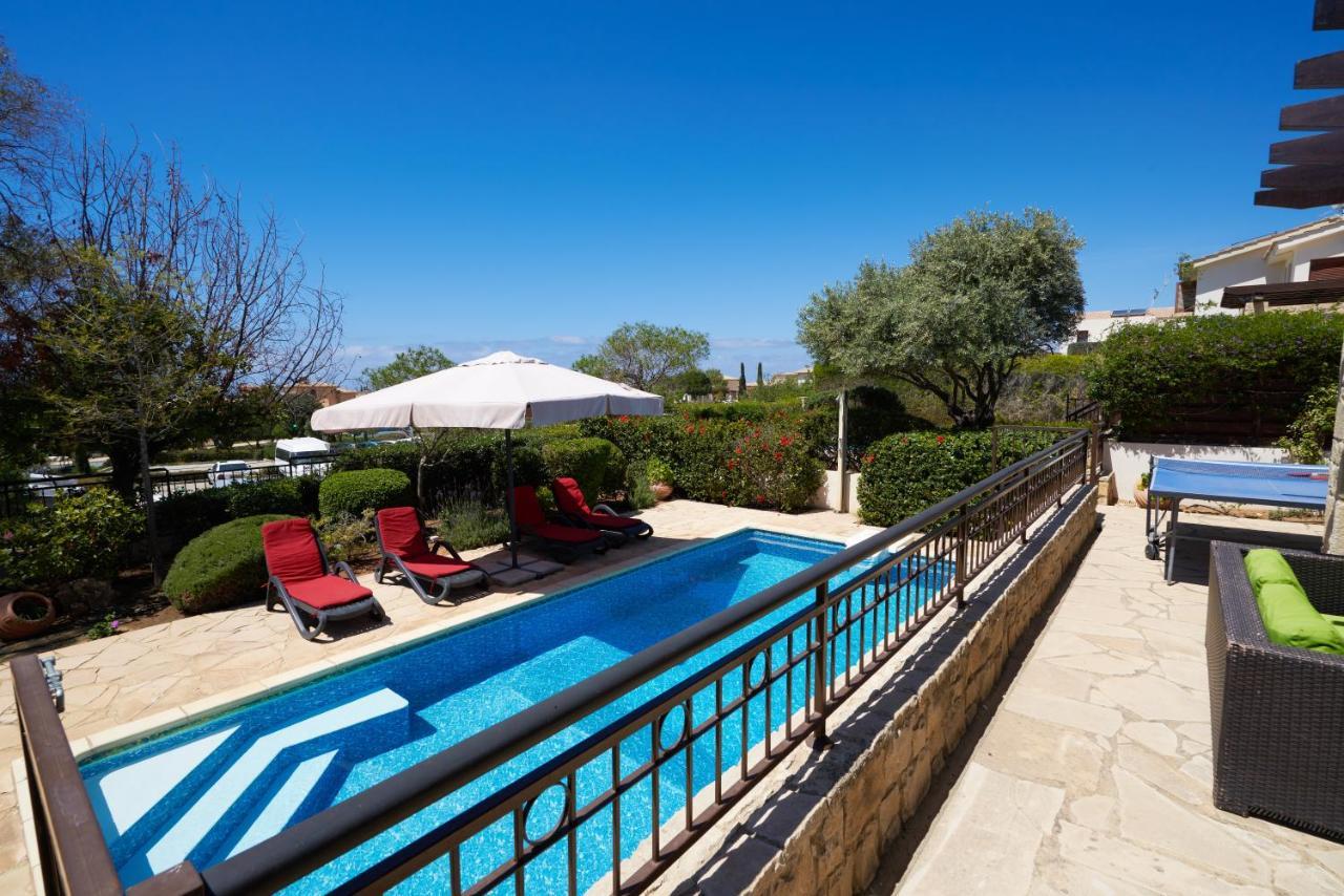 3 Bedroom Villa Madelini With Private Pool, Aphrodite Hills Resort Куклия Екстериор снимка