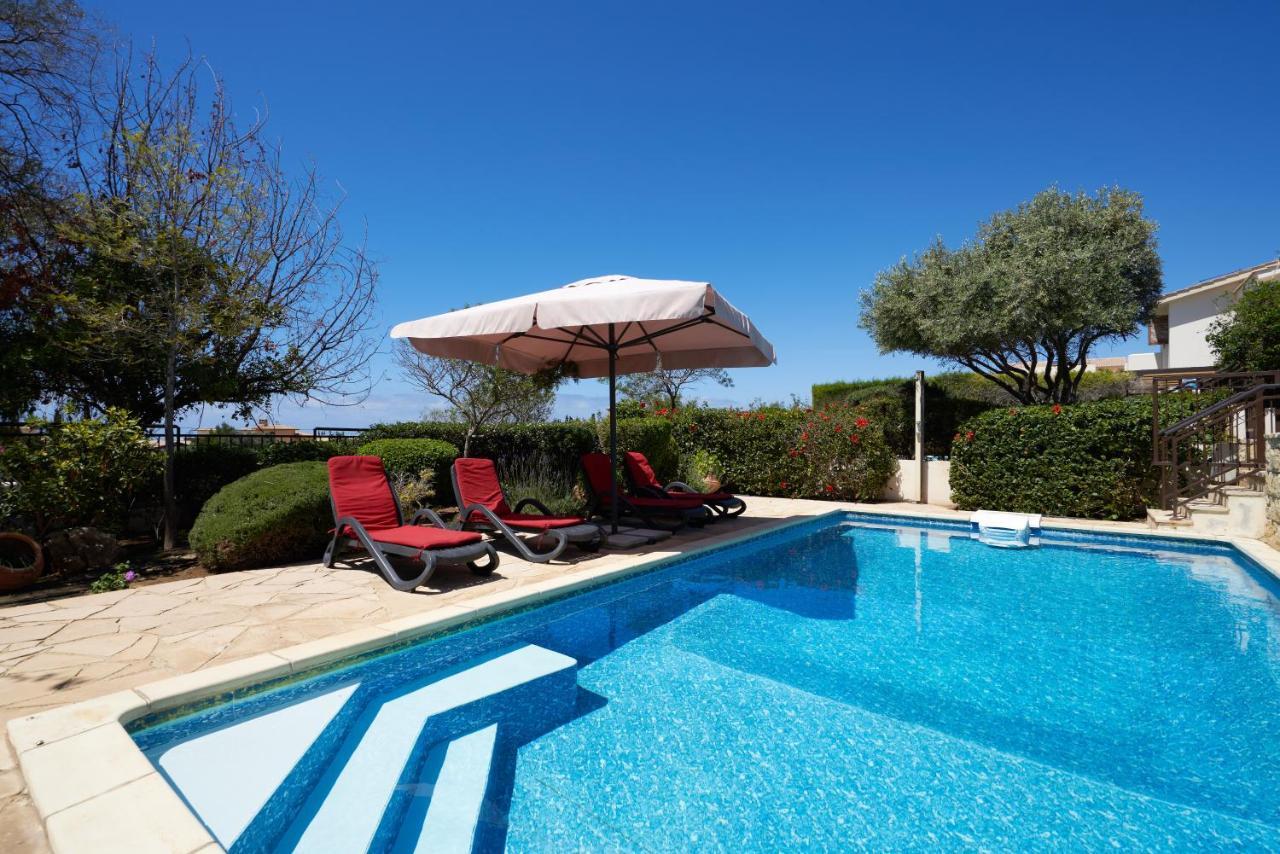 3 Bedroom Villa Madelini With Private Pool, Aphrodite Hills Resort Куклия Екстериор снимка