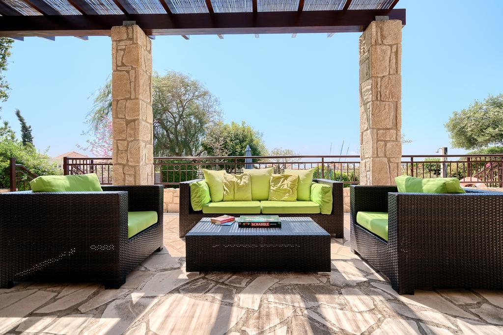 3 Bedroom Villa Madelini With Private Pool, Aphrodite Hills Resort Куклия Екстериор снимка